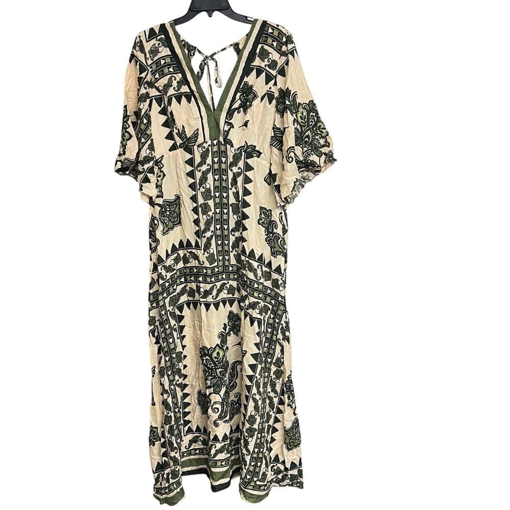 New‎ CaCay V-neck Paisley Open Back Dress